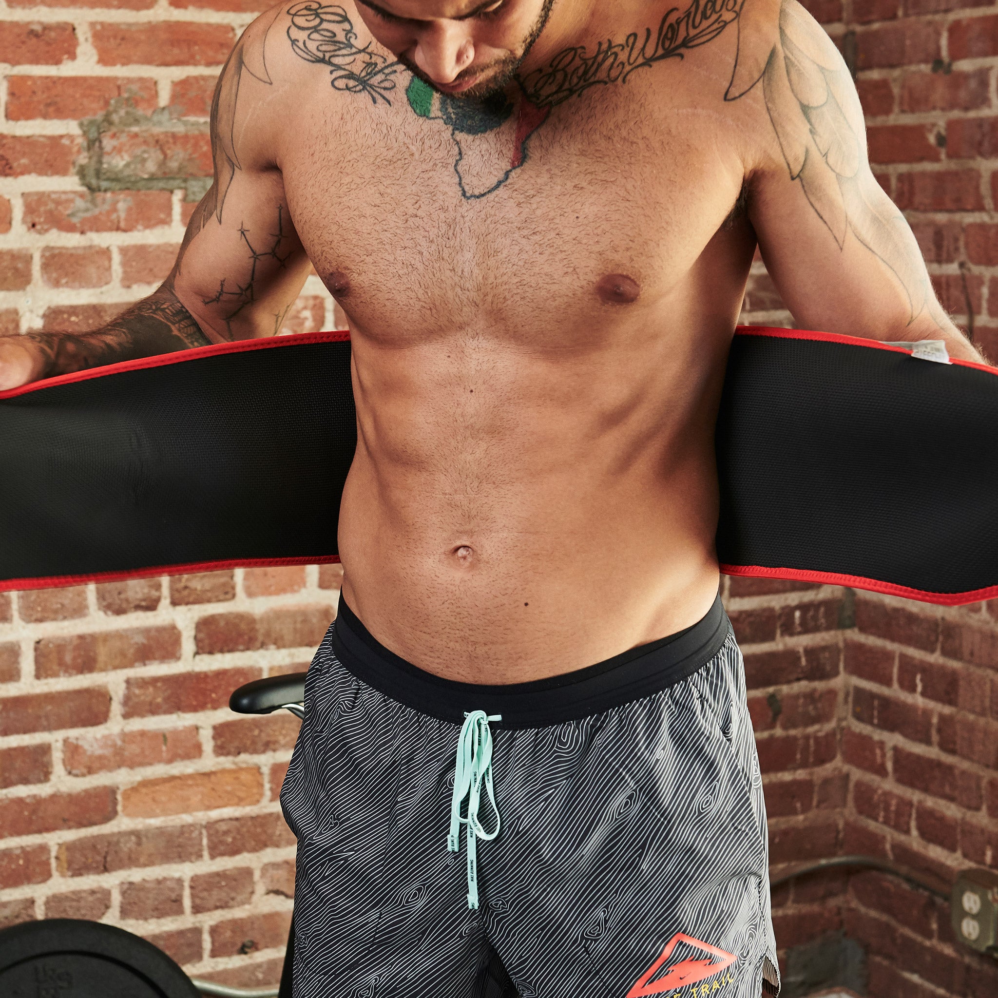 Shred Belt Waist Trimmer, Waist Trainer Belly Wrap for Men & Women, Body  Shaper Sweat Band, Sauna Belt for Home & Gym Workout (Small) 